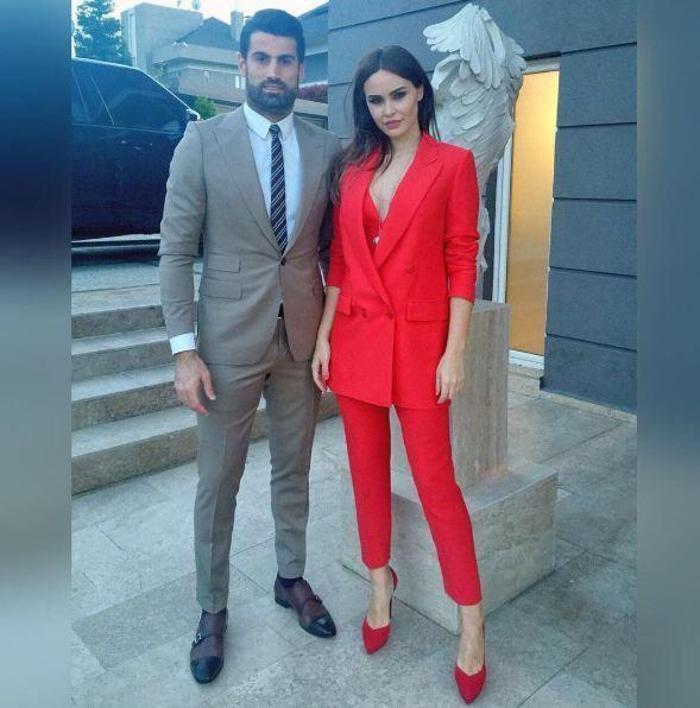 Volkan Demirelin eşi Zeynep Demirel, formunun zirvesinde