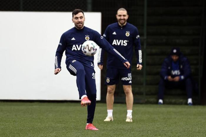 Son dakika - Fenerbahçede Caner Erkinin bardağı taşıran sözleri Krizin perde arkası...