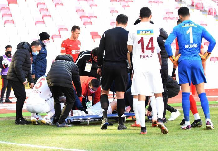 Hataysporda Boupendza alçıyla oynadı