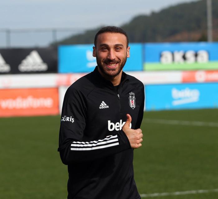 Son dakika | Beşiktaşta yeni transfer Cenk Tosun ilk idmanına çıktı