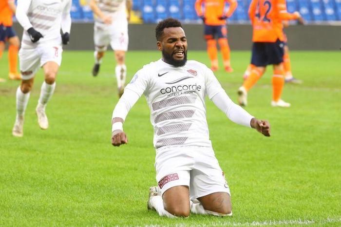 Transfer iddiası: Boupendza Fenerbahçede Ali Koç detayı...