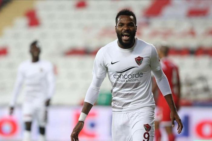 Transfer iddiası: Boupendza Fenerbahçede Ali Koç detayı...