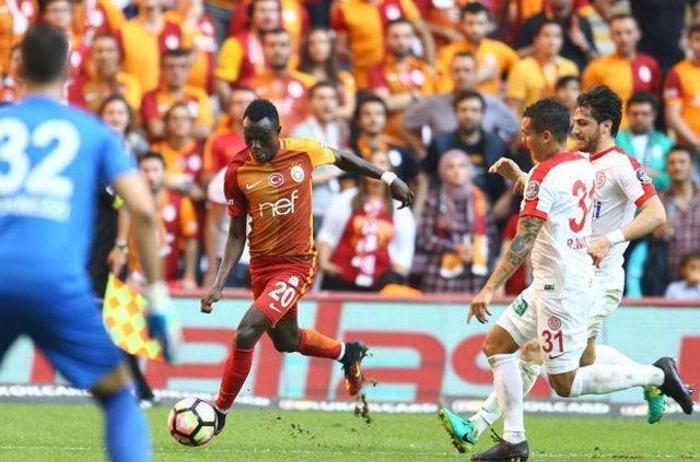 Bruma Galatasarayın yeni sözleşme teklifini reddetti