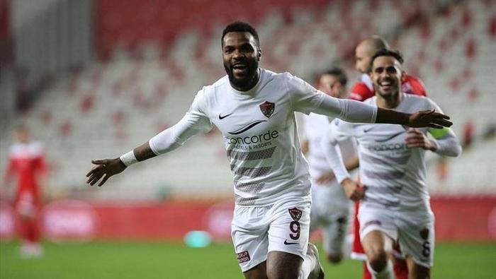 Transfer iddiası: Boupendza Fenerbahçede Ali Koç detayı...