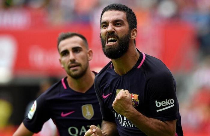 Türk futbolcular Avrupada parladı