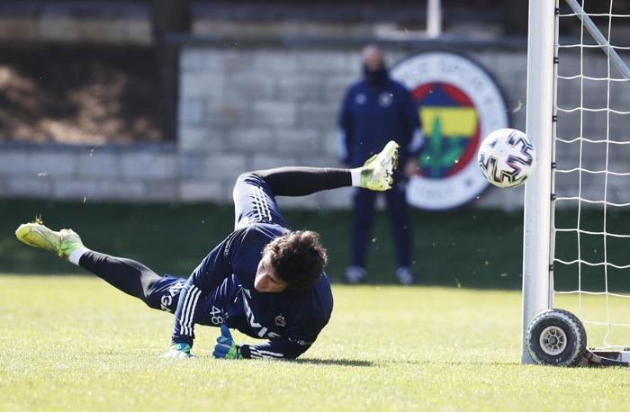 Fenerbahçe açıkladı İşte Luiz Gustavonun son durumu