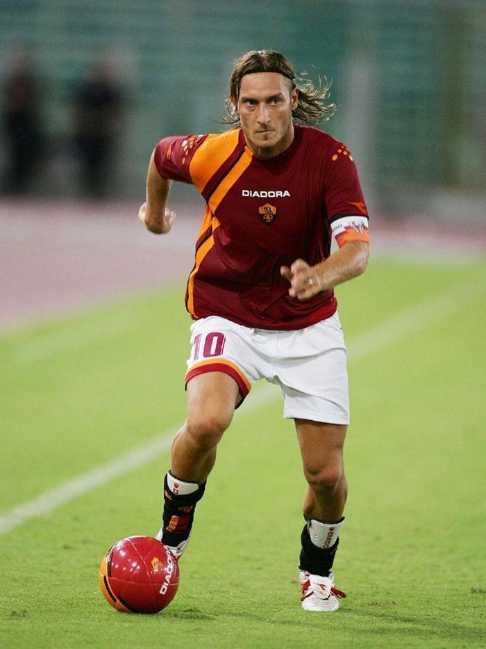 8 maddede Romanın efsanesi Totti hakkında bilmedikleriniz