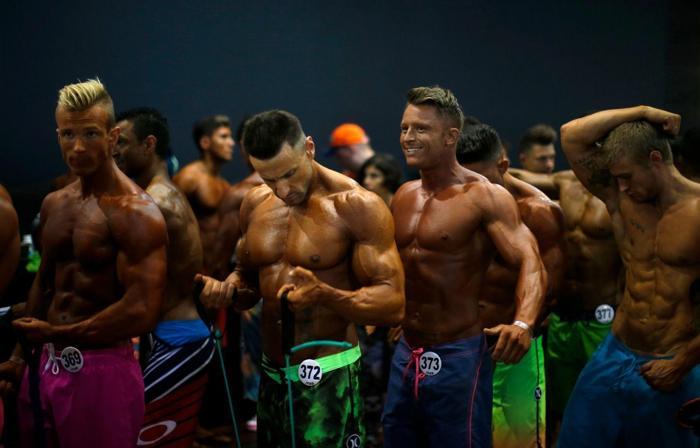 Arnold Classicten renkli kareler