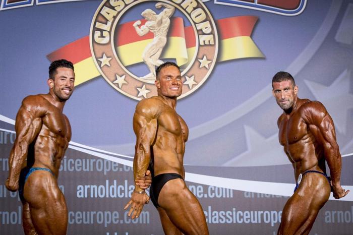 Arnold Classicten renkli kareler