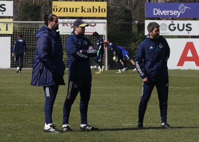 Fenerbahçe haberi... Başkan Ali Koç, Trabzonspor maçı öncesi Samandırada