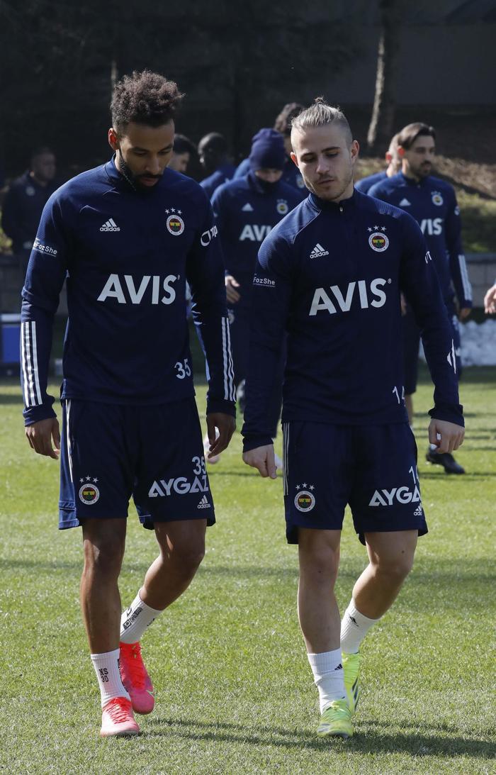 Fenerbahçe haberi... Başkan Ali Koç, Trabzonspor maçı öncesi Samandırada