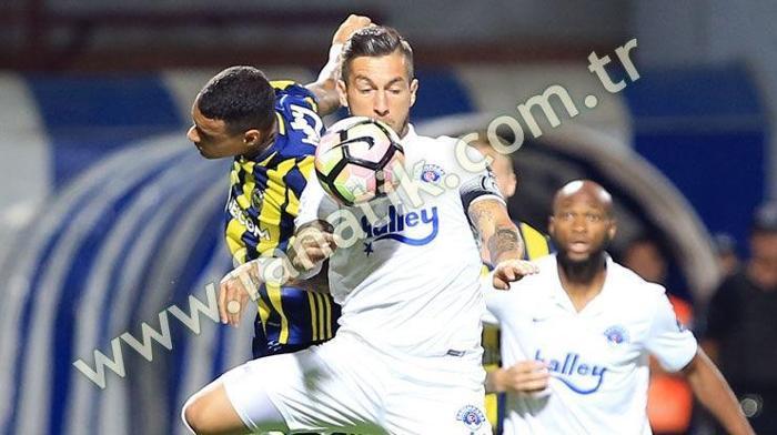 Kasımpaşa-Fenerbahçe maçından kareler