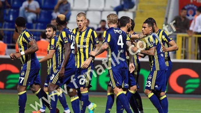 Kasımpaşa-Fenerbahçe maçından kareler