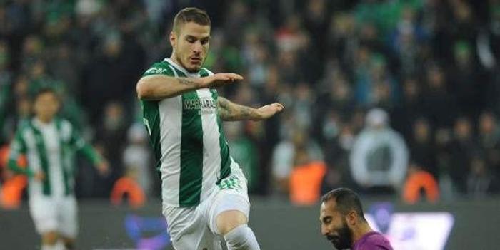Azerbaycan - 1 futbolcu