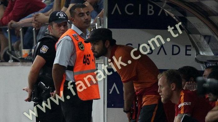 Kayserispor-Galatasaray maçı öncesi olay çıktı