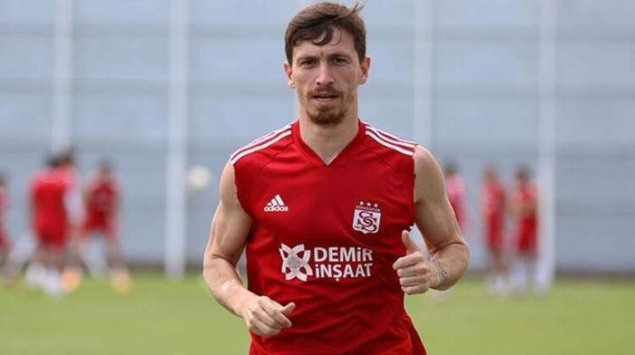 Fenerbahçeden transfer harekatı 4 Sürpriz isim...