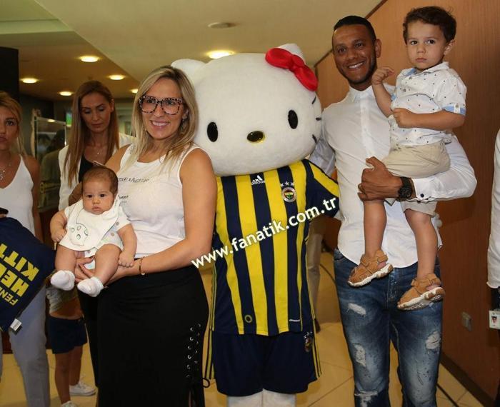 Fenerbahçe, Hello Kitty ile anlaşma imzaladı.
