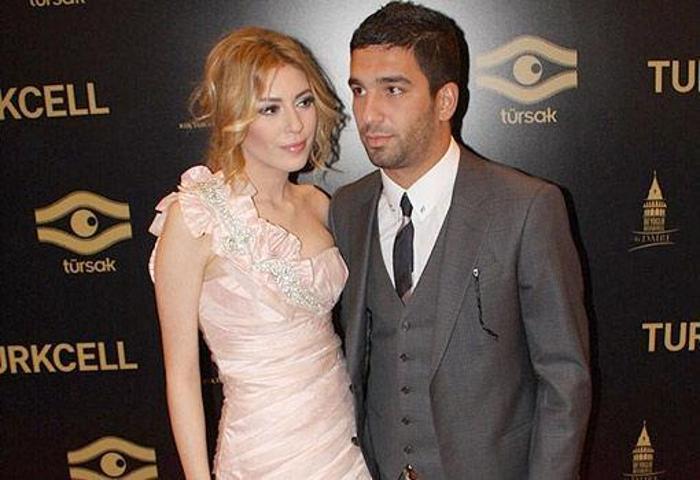 Sinem Kobal-Arda Turan