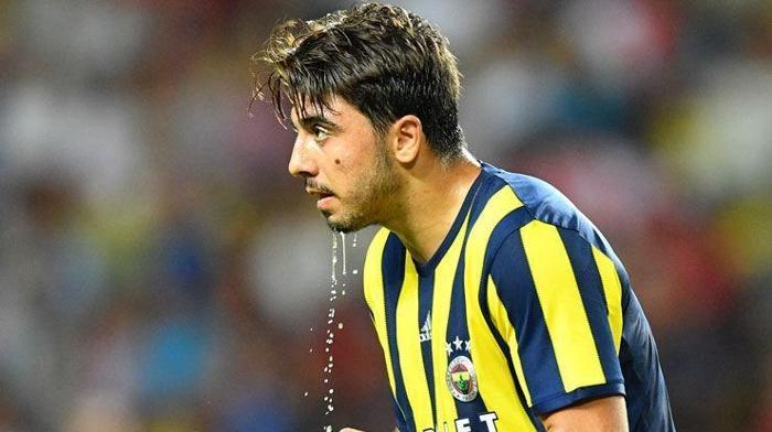 Fenerbahçenin UEFA Avrupa Ligi kadrosu belli oldu