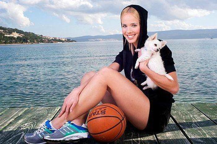 Basketbolun tescilli güzeli Antonija Misura Sandric Samsundan ayrıldı