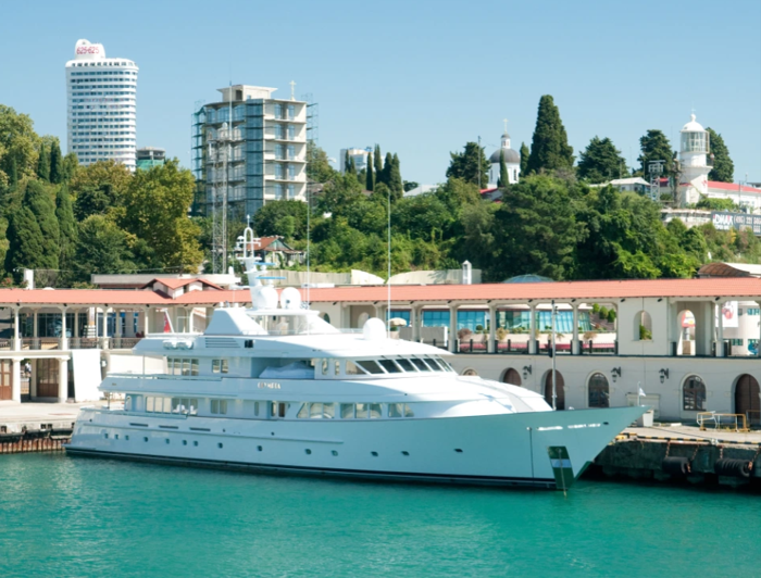 Roman Abramovichten 430 milyon Poundluk yeni yat