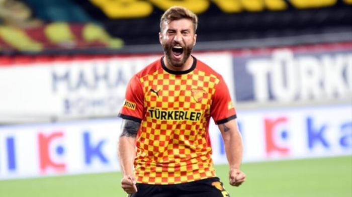 Galatasarayda son dakika transfer gelişmesi Alpaslan Öztürk hamlesi