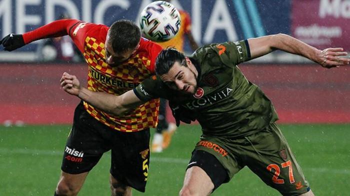 Galatasarayda son dakika transfer gelişmesi Alpaslan Öztürk hamlesi