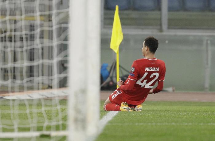 Jamal Musiala, yıldızını parlatmaya devam ediyor Şampiyonlar Ligi tarihinde gol atan en genç İngiliz