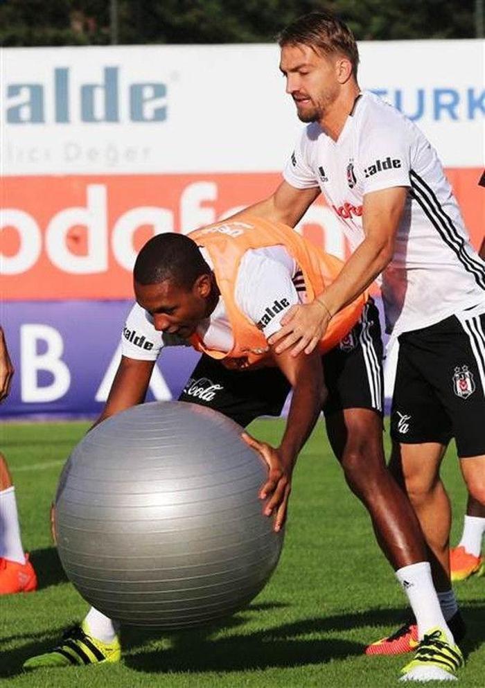 Beşiktaşta Caner Erkin şov