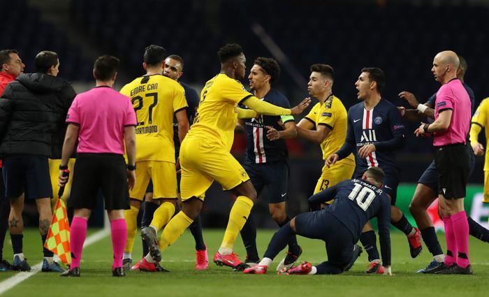 Emre Can çılgına döndü PSG - Dortmund maçında kavga