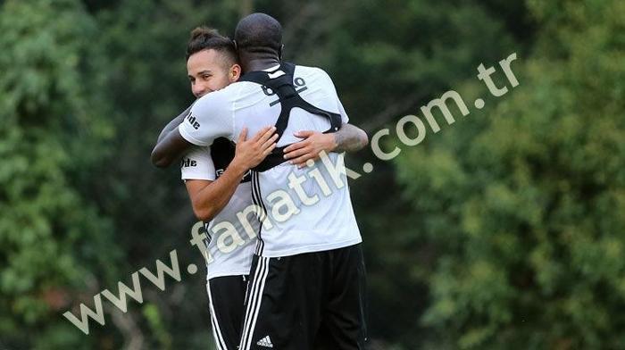 Beşiktaş, U-21 takımı ile antrenman maçı yaptı