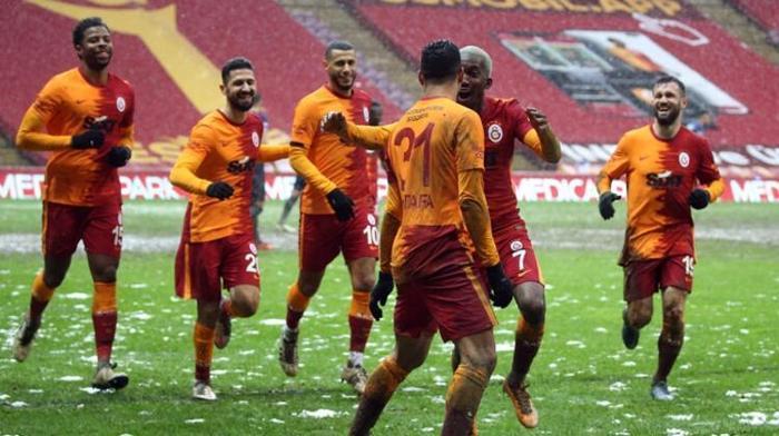 Galatasarayda Fatih Terimden yönetime: Ömer Bayramın sözleşmesini uzatın