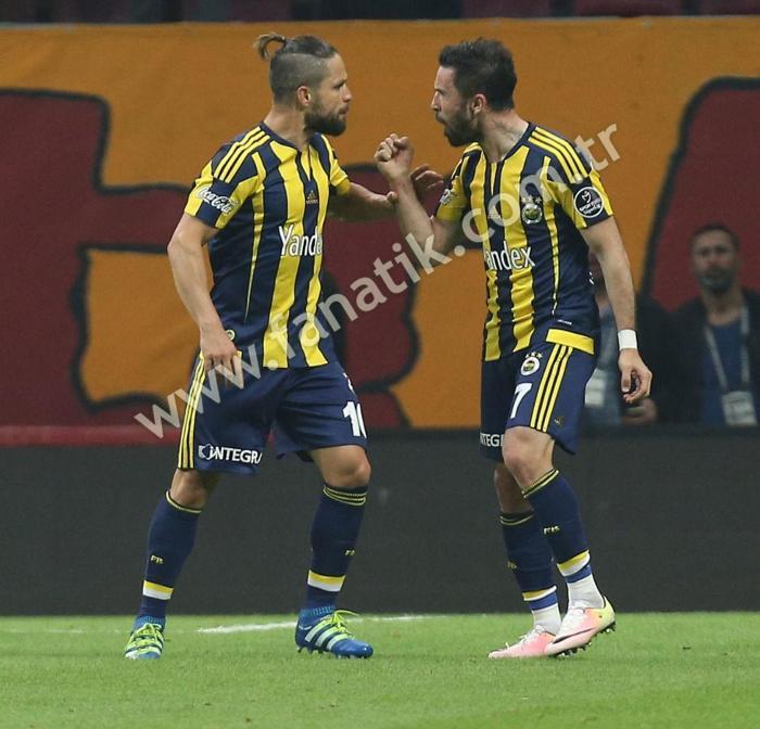 Aziz Yıldırım döneminde yapılan 10 numara transferler