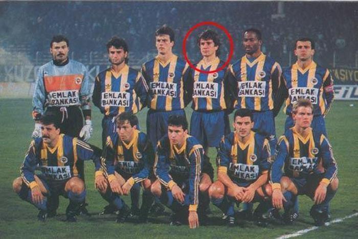 3 büyüklerde forma giyen futbolcular