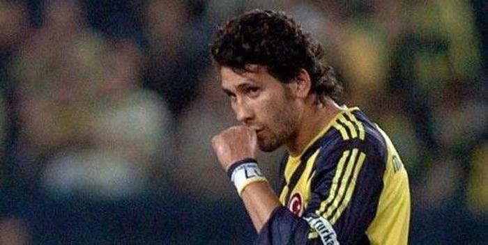 3 büyüklerde forma giyen futbolcular