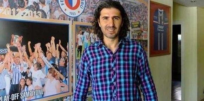 3 büyüklerde forma giyen futbolcular