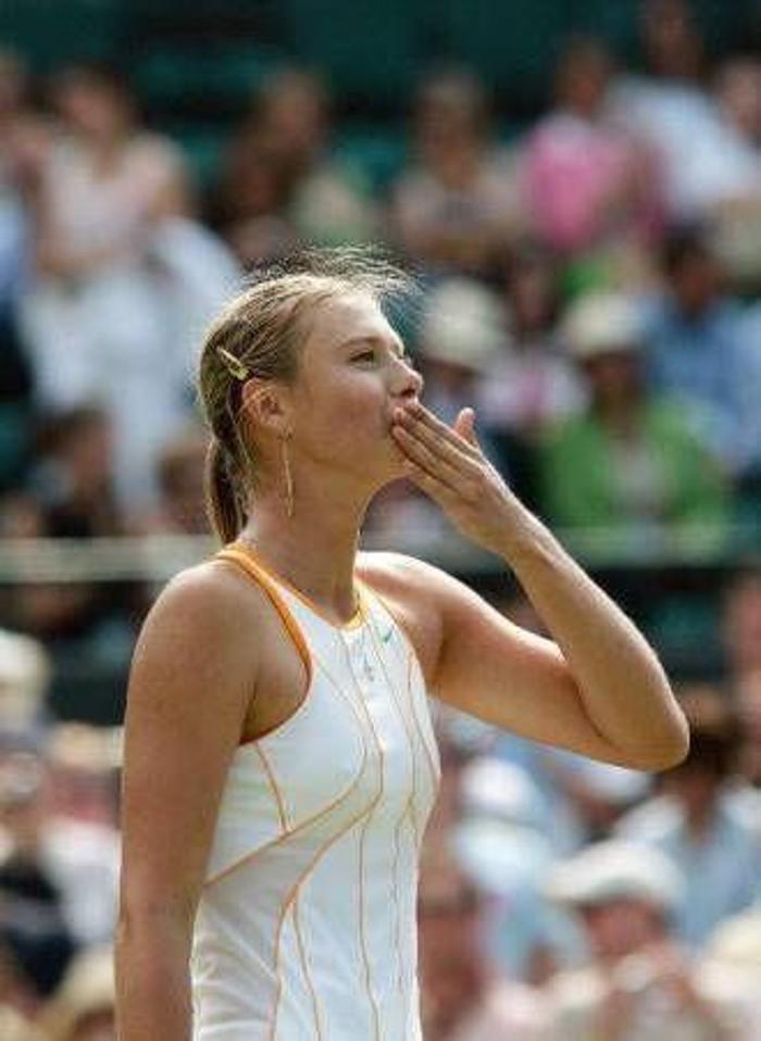 Kortların kraliçesi: Maria Sharapova