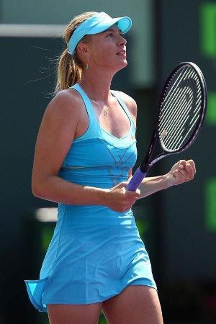 Kortların kraliçesi: Maria Sharapova