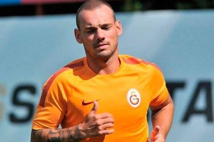 Galatasarayda Selçuk İnan depremi