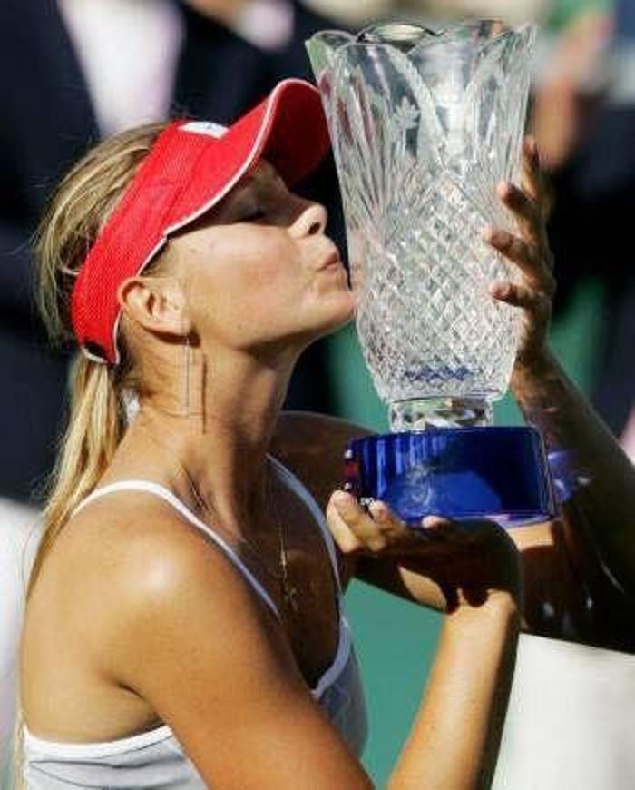 Kortların kraliçesi: Maria Sharapova