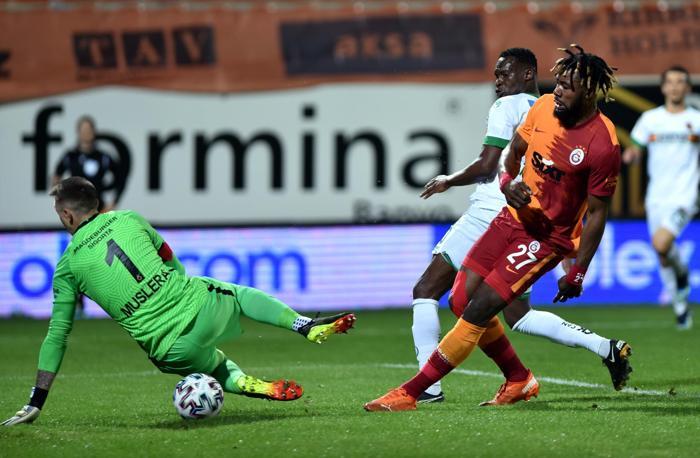 Alanyaspor-Galatasaray maçına Fernando Muslera damgası