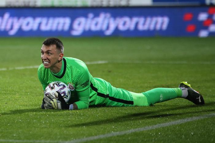 Alanyaspor-Galatasaray maçına Fernando Muslera damgası