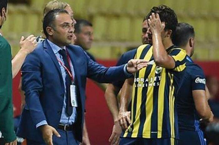 Aziz Yıldırım çıldırdı, telefona sarıldı