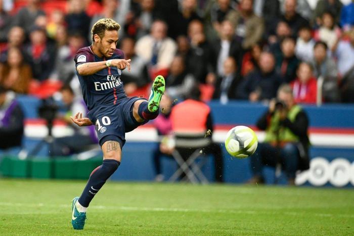 Barcelonanın Neymar transferi için ödemesi gereken bonservisi duyurdular