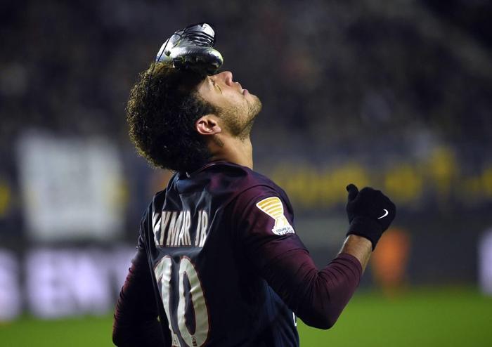 Barcelonanın Neymar transferi için ödemesi gereken bonservisi duyurdular