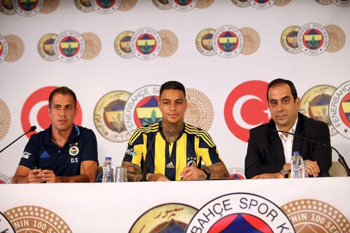 Gregory van der Wiel (Paris SG)
