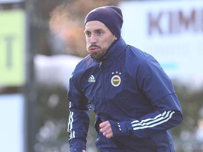 Fenerbahçede Pelkas takımla çalıştı, Gustavo ve İrfan Can özel program ile idman yaptı