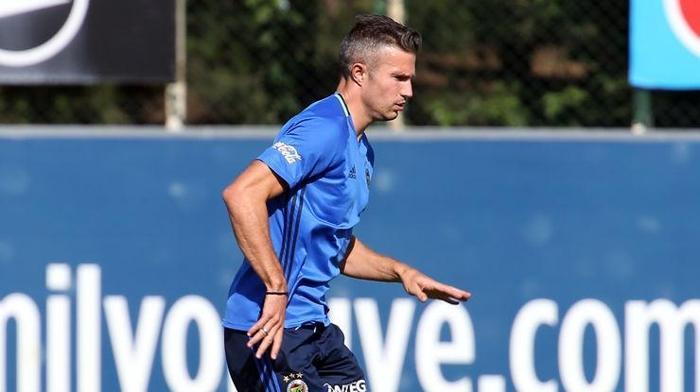 Fenerbahçede Robin van Persie bilmecesi