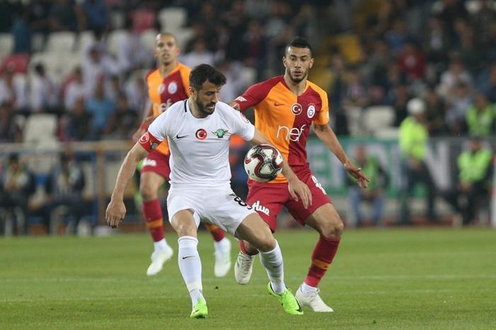 Fanatik yazarlarının Akhisarspor - Galatasaray maçı yorumları