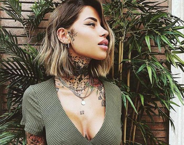 Sergio Agüeronun yanındaki dövmeli güzel Zoe Cristofoli